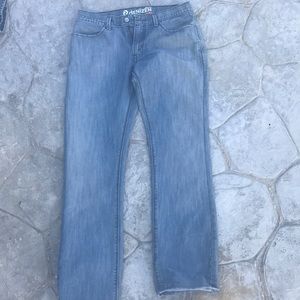 denizen by Levis. Slim Straight jeans.